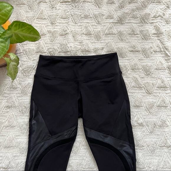 Splits59 Black Panel Cropped Leggings - Picture 3 of 5